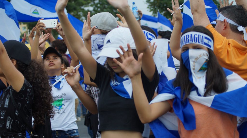 Dar es dar: Una solución al conflicto entre juventudes y partidos dentro de la Coalición Nacional
