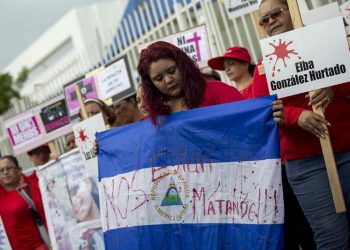 Femicidios de 42 mujeres en Nicaragua dejan en la orfandad a 54 menores. Foto referencia: Jorge Torres / EFE