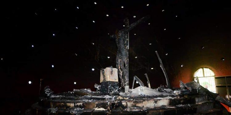 Cenidh: «Quema a la Capilla de a Sangre de Cristo fue un acto terrorista». Foto: Artículo 66 / Manuel Esquivel