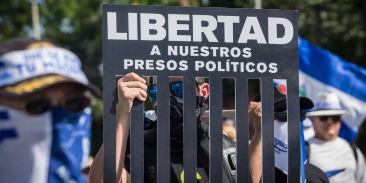 El régimen, la tortura y los presos políticos. Foto: La Prensa.