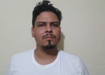 «Solo esperamos la orden para capturarte o eliminarte» son las amenazas de antimotines a un joven de Managua. Foto: Cortesía