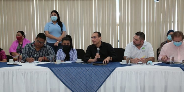 Propagandistas empleados de Rosario Murillo, los consultados para la Ley Mordaza