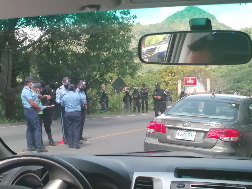 Escuadrón policial impide entrar a Nueva Segovia a la delegación de la Coalición Nacional