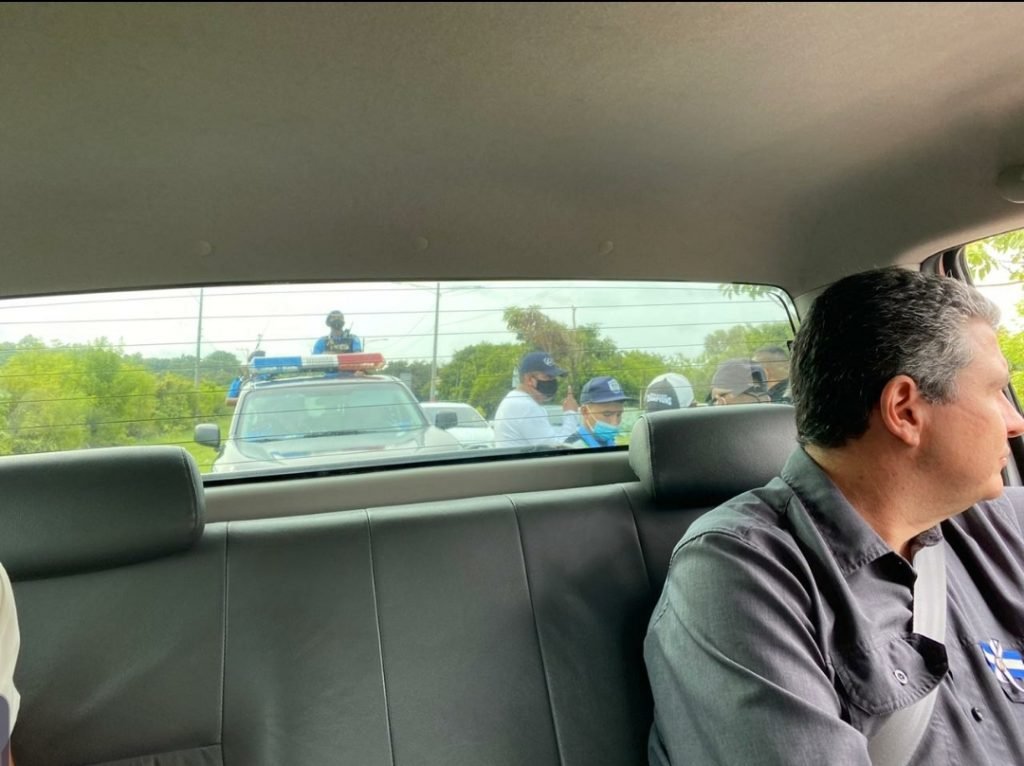 Policía agrede a líderes de la Alianza Cívica y los acusa de «golpistas y terroristas»