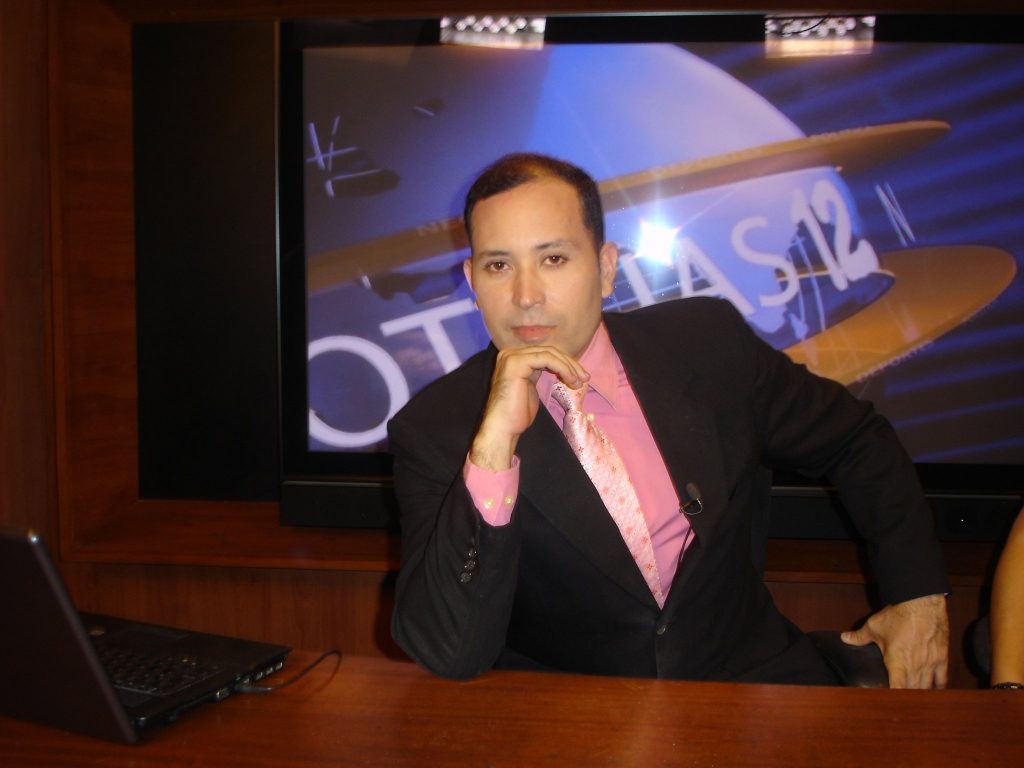 Expresentador Óscar García embarga a Canal 12 por ocho millones de córdobas