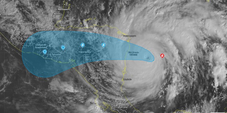 Iota se convierte en huracán categoría 5