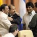 Daniel Ortega se regocija de quinto triunfo de primer ministro de San Vicente y Granadinas a quien parece querer imitar. Foto: Tomado de internet.