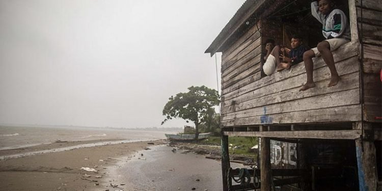 Medio millón de niños y niñas en riesgo ante huracán Eta. Foto: Unicef.