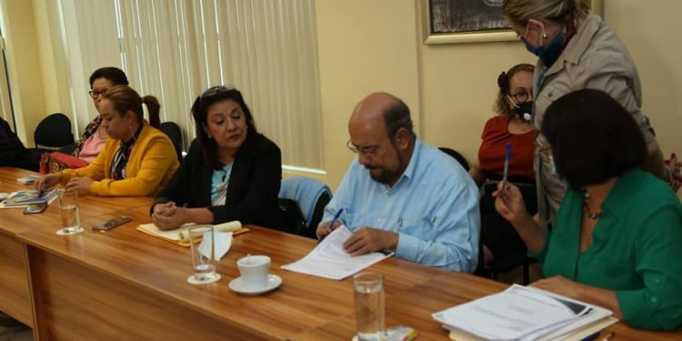 Diputados sandinistas dictaminan reforma para instaurar prisión perpetua. Foto: Asamblea Nacional.