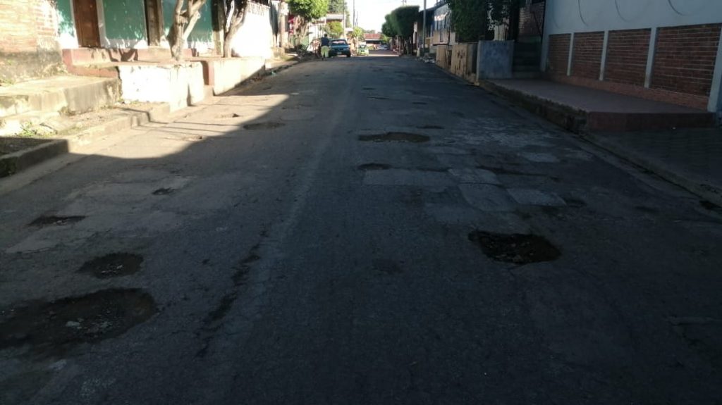 Calles de Masaya en mal estado, pero alcaldía prioriza luces navideñas