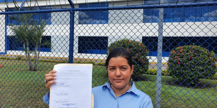 Abogada Martha Molina recurre por inconstitucionalidad contra nueva Ley de aguas. Foto: Cortesía.