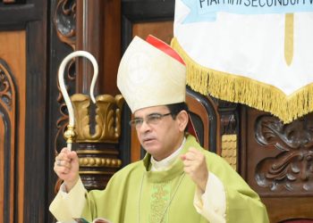 Monseñor Rolando Álvarez invita a los políticos a dejar exclusiones y protagonismos fuera de lugar. Foto: Diócesis de Matagalpa
