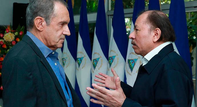 Daniel Ortega quiere mostrarse «divertido» para encubrir crímenes con Ley Ultraterrestre, dice Oppenheimer. Foto: Internet.