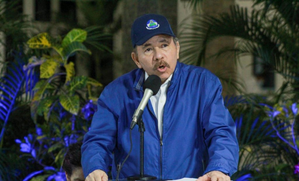 Daniel Ortega pretende «lavarse la cara por el robo descarado» de ONG al acusarlas de lavado de dinero