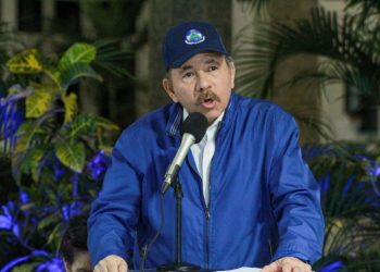 Daniel Ortega pretende «lavarse la cara» al acusar a las ONG de lavado de dinero. Foto: Redvolución/Gobierno.