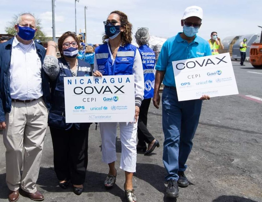 Envío de vacunas COVAX en pausa por el aumento de contagio de coronavirus en la India