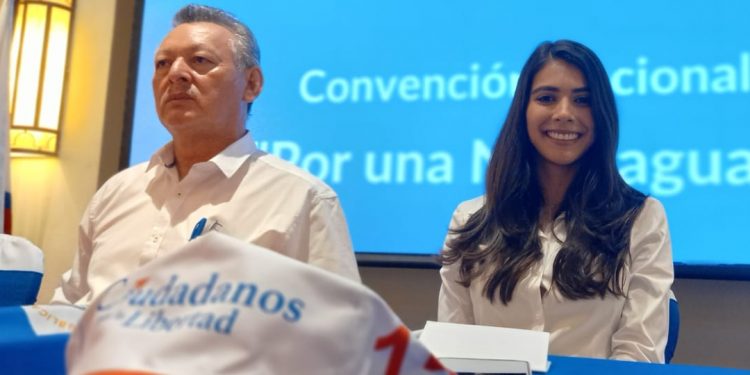 Candidata a vicepresidencia Berenice Quezada: «aquí estoy, dando la cara por todas las personas que murieron en el 2018, por todos los jóvenes que están presos». Foto: N. Miranda/Artículo 66