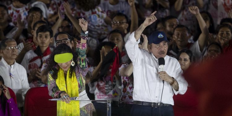 Rosario Murillo y Daniel Ortega, el matrimonio presidencial de Nicaragua. Foto: Artículo 66/EFE