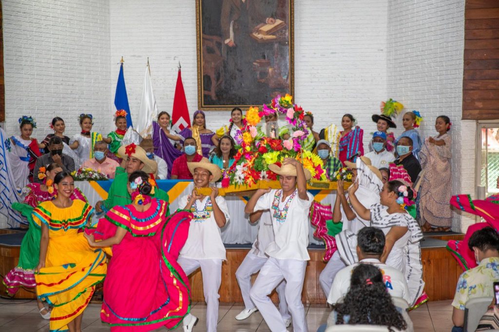 Alcaldía de Managua reta al COVID-19 y decide celebrar masivamente a Santo Domingo