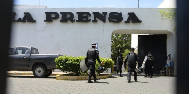 UNAB demanda «no más ataques a la prensa independiente» ante embestida contra La Prensa. Foto: Artículo 66/ Noel Miranda.