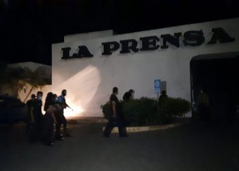 Régimen intenta vender supuesto «acaparamiento de papel» en La Prensa para montarle acusación. Foto: Artículo 66/ Noel Miranda