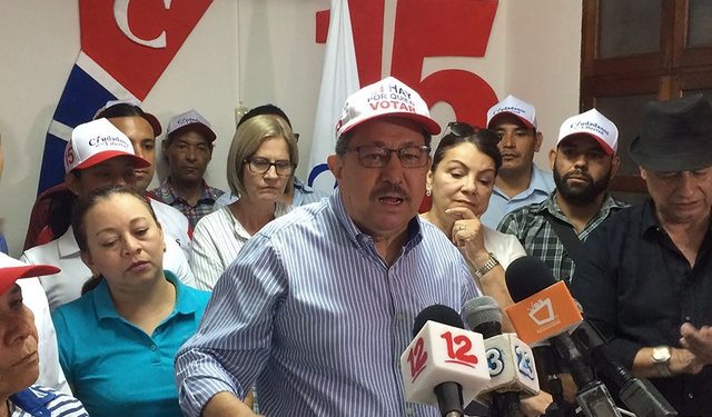 Inicia desfile de directivos de CxL. Fiscalía cita a Mauricio Díaz, vocal nacional. Foto: Artículo 66 / END