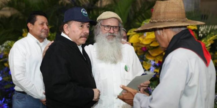 Ortega vuelve a atacar a la Iglesia y no se le escapa ni su tío, Monseñor Antonio Lezcano y Ortega