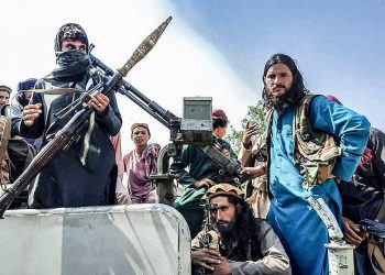 Talibanes vuelven a apoderarse de Afganistán 20 años después de haber sido derrocados por invasión de EE.UU.. Foto: El País.