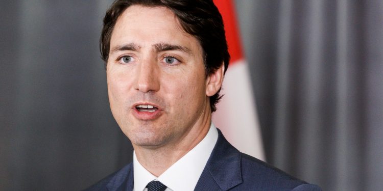 Trudeau anuncia que el personal diplomático canadiense abandonó Afganistán. Foto: EFE.