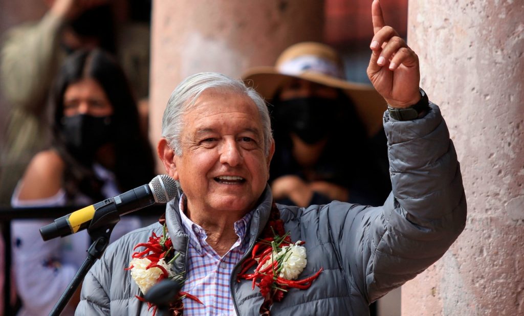 Diez medios concentran el gasto en publicidad del actual Gobierno mexicano