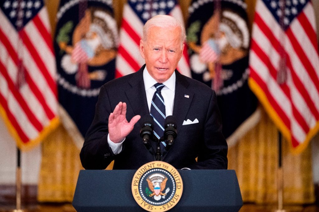 Biden analiza con sus asesores posibles amenazas terroristas en Afganistán