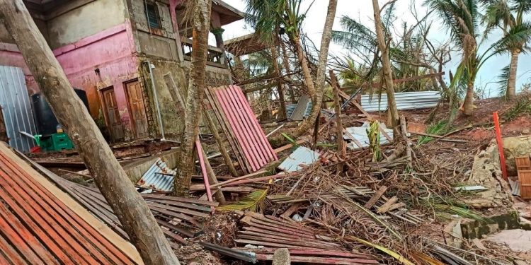 Fuerza Naval de Nicaragua llama a «resguardar la vida» ante amenaza de ciclón. Foto: EFE.