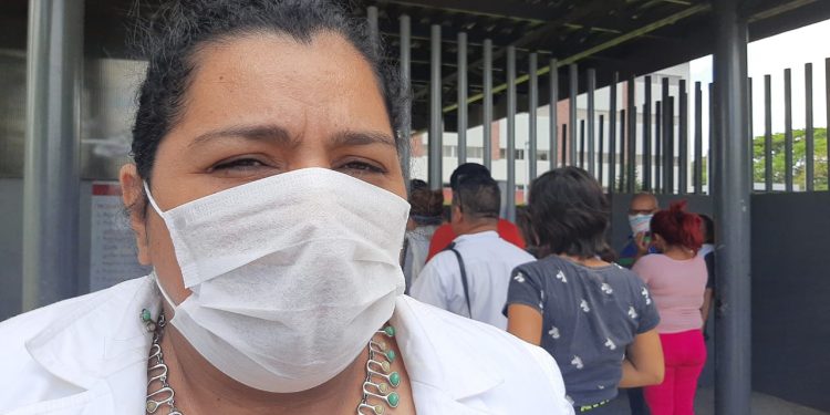 Defensora de presos políticos denuncia amenazas de simpatizantes sandinistas y asedio policial. Foto: La Prensa.