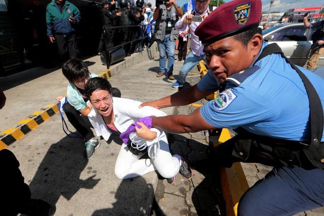 Murillo celebra el Día internacional contra la violencia hacia las mujeres, en medio crímenes y encarcelaciones. Foto: Artículo 66 / La Prensa