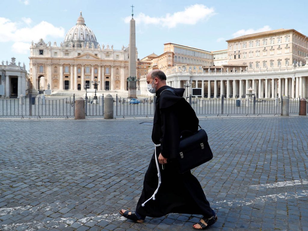 El Vaticano no pagará a empleados que no estén vacunados