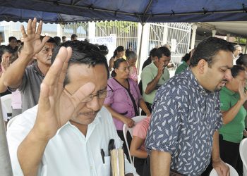 Convención Bautista solita a pastores cancelar cultos. Foto: La Prensa