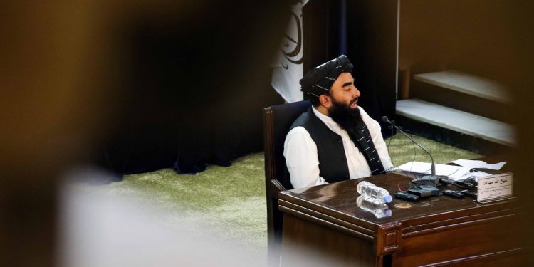 Los talibanes anuncian los miembros clave del Gobierno interino de Afganistán. Foto: EFE/EPA/STRINGER
