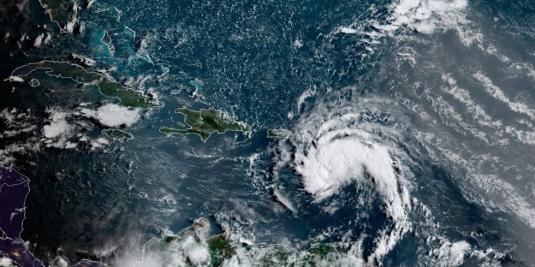 Depresión tropical se fortalece en el Atlántico y se prevé sea una tormenta