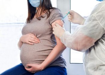 Nicaragua iniciará inmunización contra el COVID-19 a mujeres embarazadas con dosis de Pfizer. Foto: Cortesía