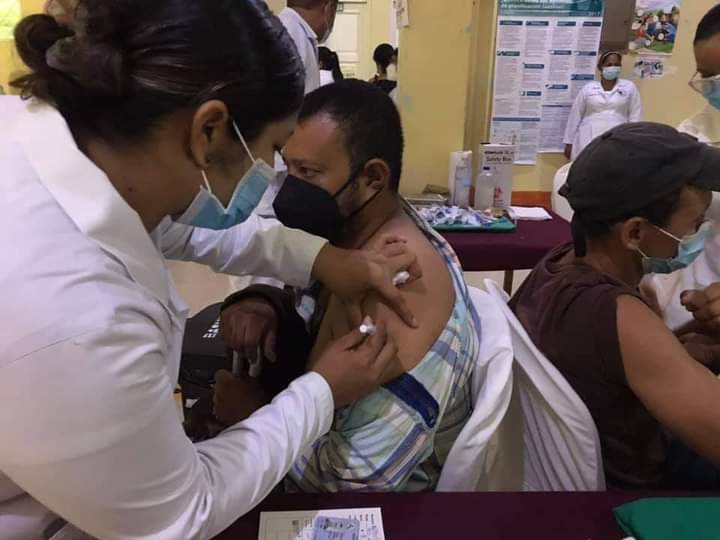 Vacunación para mayores de 30 años Nicaragua. Foto: Gobierno