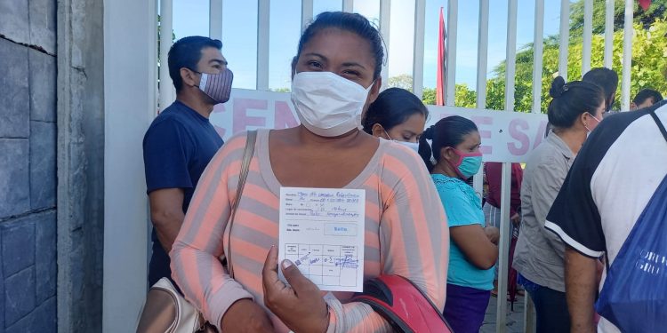 Nicaragua continúa jonada de inmunización contra el COVID-19 a grupos mayores de 30 años. Foto: Artículo 66 / Noel Miranda