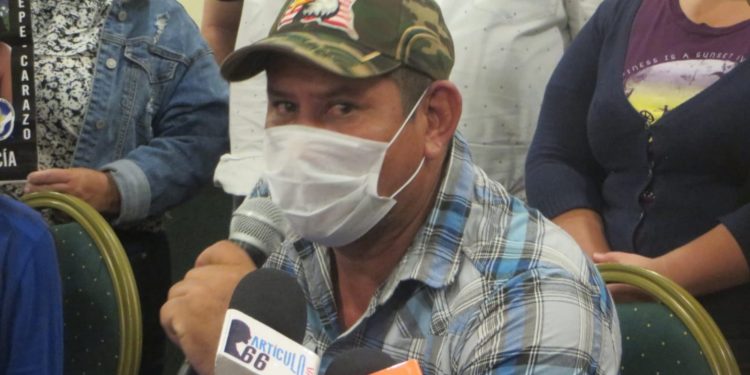 Esposa del preso político Pedro Mena teme que la dictadura se lo entregue muerto. Foto: Artículo 66 / Noel Miranda
