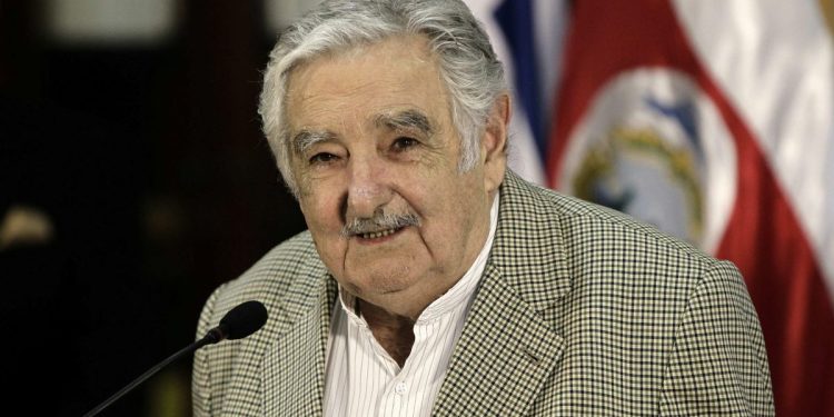 Argentina condecorará a expresidente uruguayo "Pepe" Mujica
