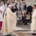 El papa Francisco ordena obispo al chileno Andrés Ferrada Moreira. Foto: Artículo 66 / EFE