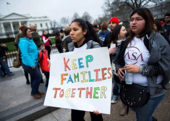 Protestas en la Casa Blanca por reforma migratoria "ahora"
