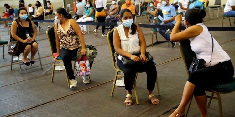 Alerta en Puerto Rico por muerte de cinco embarazadas por covid-19