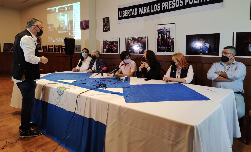 Oposición Democrática Nicaragüense en foro presentando el documento en rechazo a las elecciones en el país. Foto: Nicaragua Actual