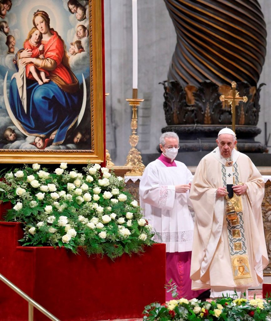 El papa alaba a beatos mártires de España que fortalecen a cristianos perseguidos