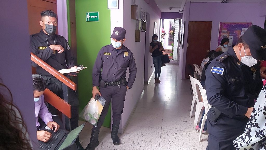 CIDH llama a El Salvador a garantizar debido proceso en investigación contra siete ONG