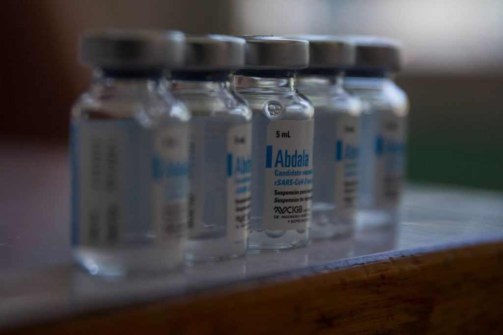 Nicaragua recibe lote de más de un millón de dosis de vacunas cubanas
